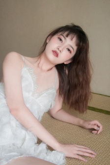 满级绿茶穿成小可怜